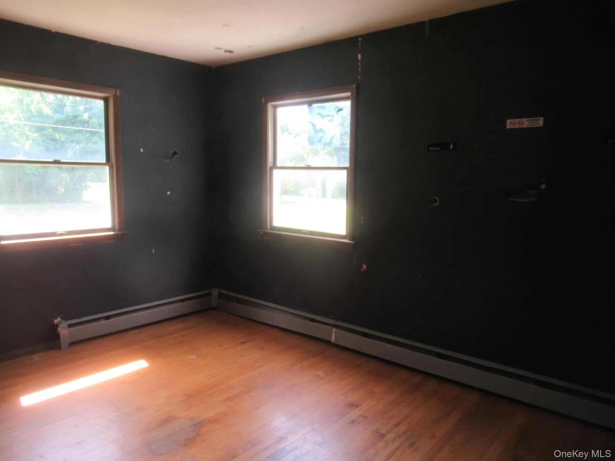 11 Myrtle Avenue, Montgomery, NY, 4 Bedrooms Bedrooms, 6 Rooms Rooms,2 BathroomsBathrooms,Residential,For Rent,Myrtle,0,1013369 11 Myrtle Avenue, Montgomery, NY, 4 Bedrooms Bedrooms, 6 Rooms Rooms,2 BathroomsBathrooms,Residential,For Rent,Myrtle,0,1013369