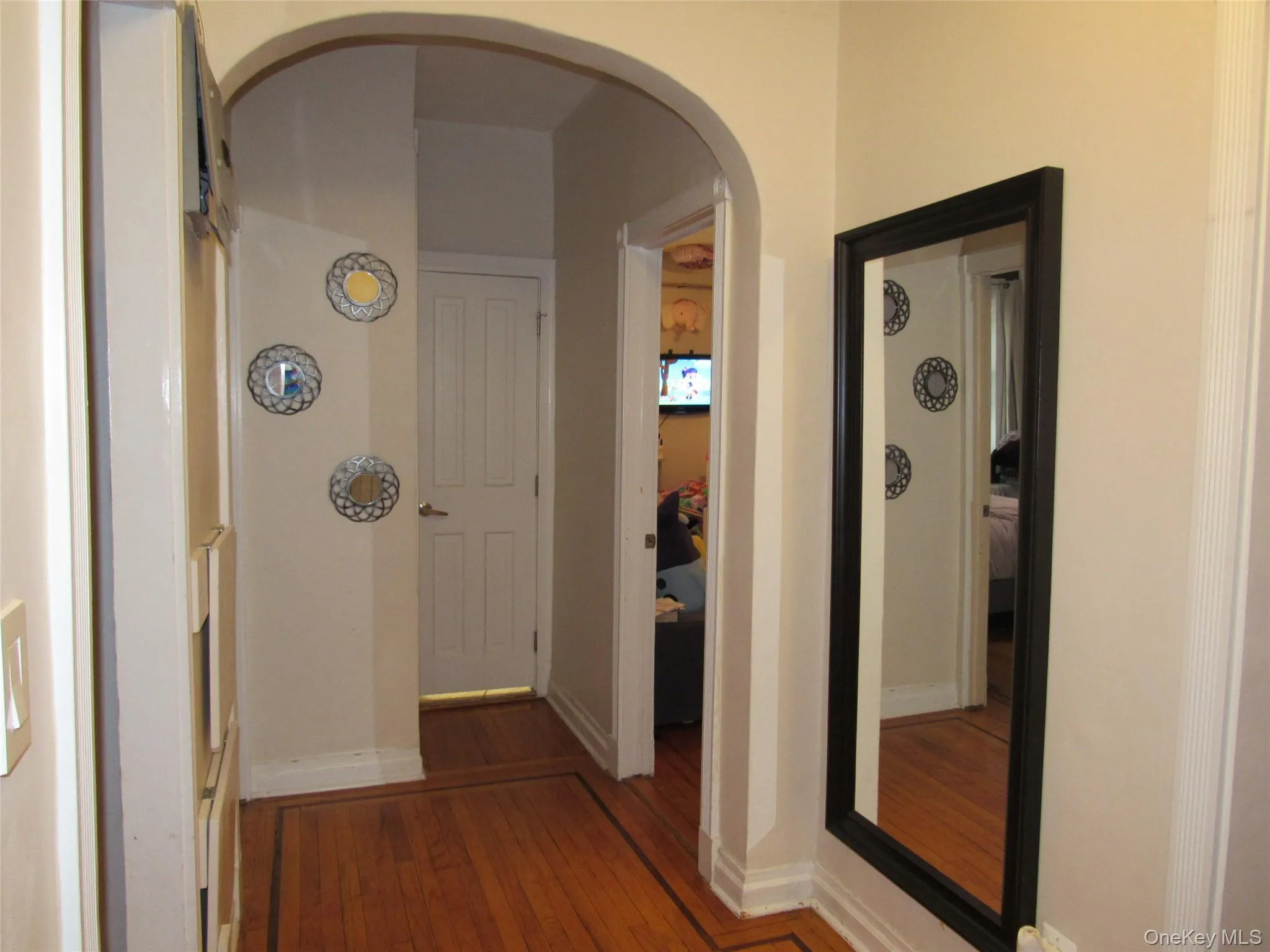 83-19 116th Street, New York, NY, 2 Bedrooms Bedrooms, 5 Rooms Rooms,1 BathroomBathrooms,Residential Lease,For Rent,116th,0,KEY1013371 83-19 116th Street, New York, NY, 2 Bedrooms Bedrooms, 5 Rooms Rooms,1 BathroomBathrooms,Residential Lease,For Rent,116th,0,KEY1013371