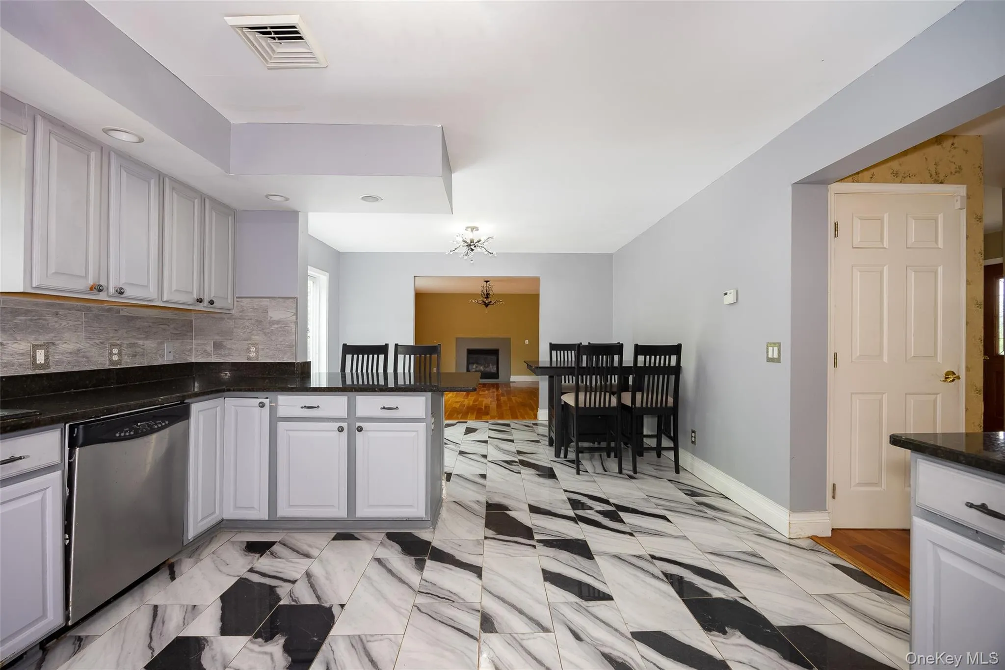 5094 Route 9G, Red Hook, NY, 4 Bedrooms Bedrooms, 11 Rooms Rooms,2 BathroomsBathrooms,Residential,For Rent,Route 9G,0,1013377 5094 Route 9G, Red Hook, NY, 4 Bedrooms Bedrooms, 11 Rooms Rooms,2 BathroomsBathrooms,Residential,For Rent,Route 9G,0,1013377