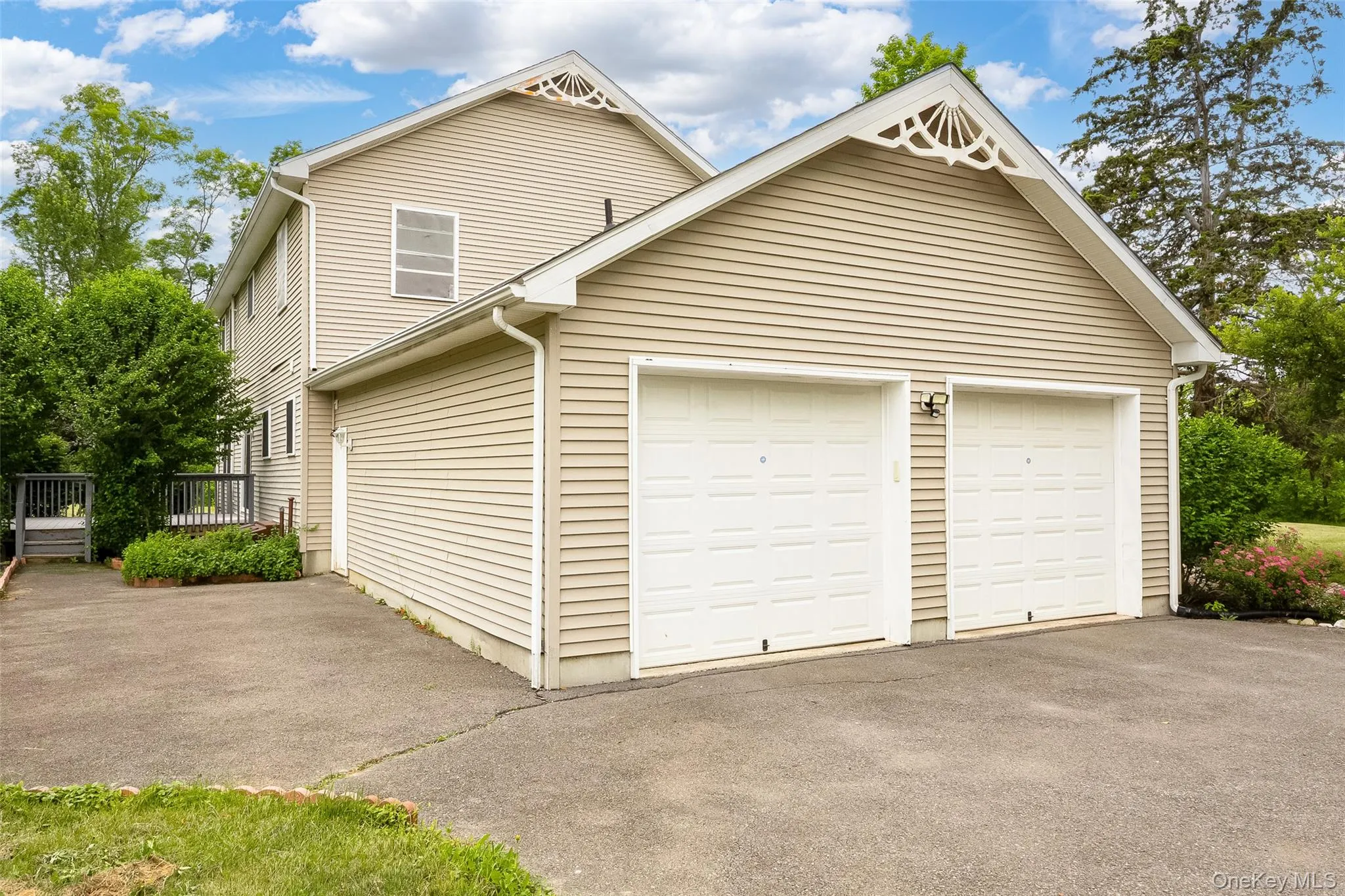 5094 Route 9G, Red Hook, NY, 4 Bedrooms Bedrooms, 11 Rooms Rooms,2 BathroomsBathrooms,Residential,For Rent,Route 9G,0,1013377 5094 Route 9G, Red Hook, NY, 4 Bedrooms Bedrooms, 11 Rooms Rooms,2 BathroomsBathrooms,Residential,For Rent,Route 9G,0,1013377