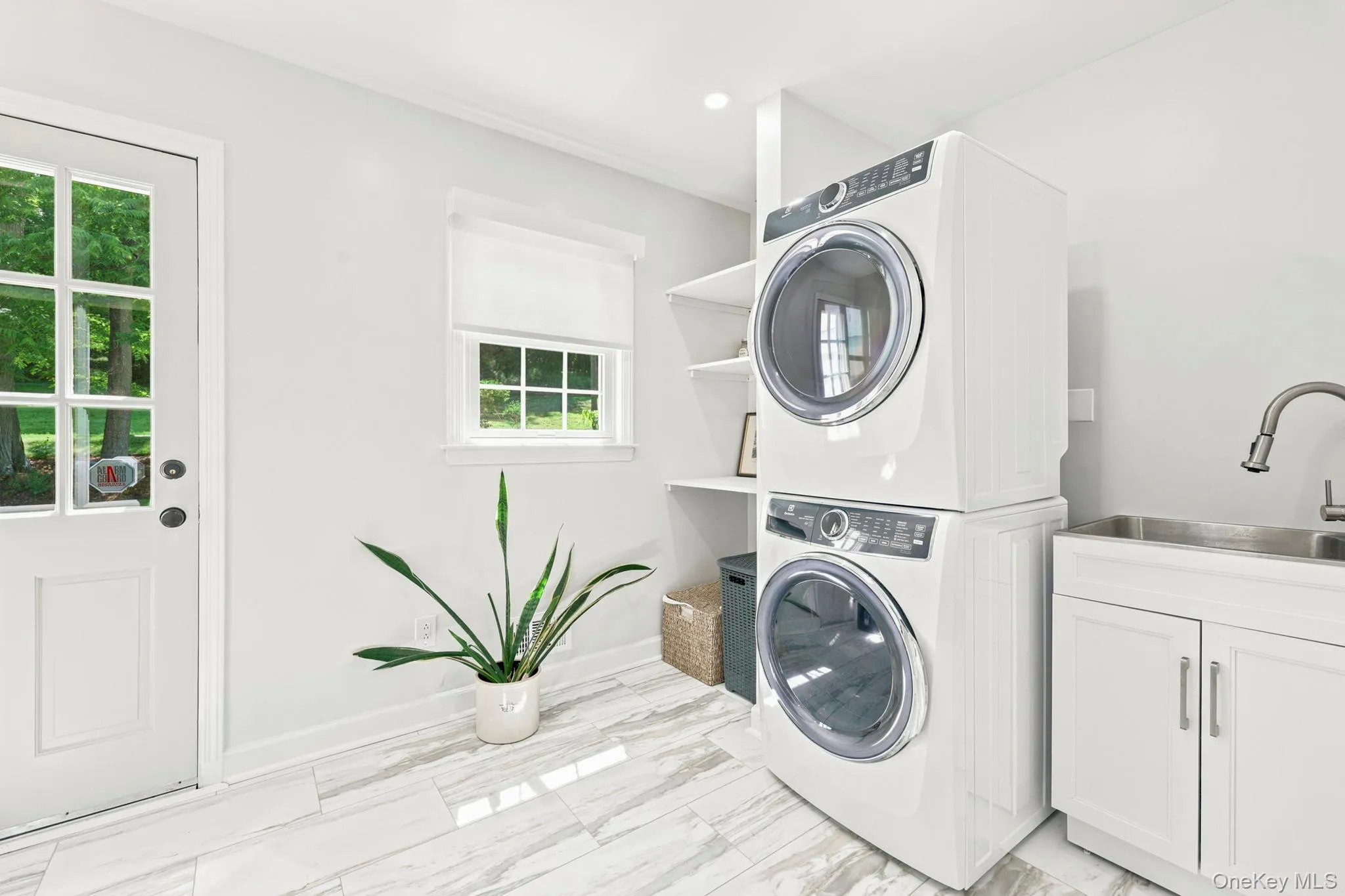 1st Floor Laundry Room with separate entrance 1st Floor Laundry Room with separate entrance