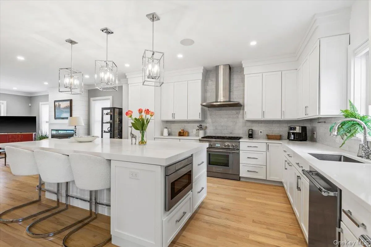 81 Theodore Fremd Avenue, Rye City, NY, 5 Bedrooms Bedrooms, 14 Rooms Rooms,3 BathroomsBathrooms,Residential Lease,For Rent,Theodore Fremd,0,KEY1013382 81 Theodore Fremd Avenue, Rye City, NY, 5 Bedrooms Bedrooms, 14 Rooms Rooms,3 BathroomsBathrooms,Residential Lease,For Rent,Theodore Fremd,0,KEY1013382