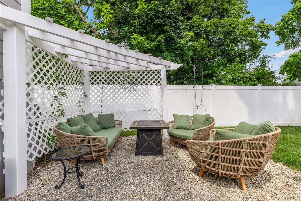 81 Theodore Fremd Avenue, Rye City, NY, 5 Bedrooms Bedrooms, 14 Rooms Rooms,3 BathroomsBathrooms,Residential Lease,For Rent,Theodore Fremd,0,KEY1013382 81 Theodore Fremd Avenue, Rye City, NY, 5 Bedrooms Bedrooms, 14 Rooms Rooms,3 BathroomsBathrooms,Residential Lease,For Rent,Theodore Fremd,0,KEY1013382
