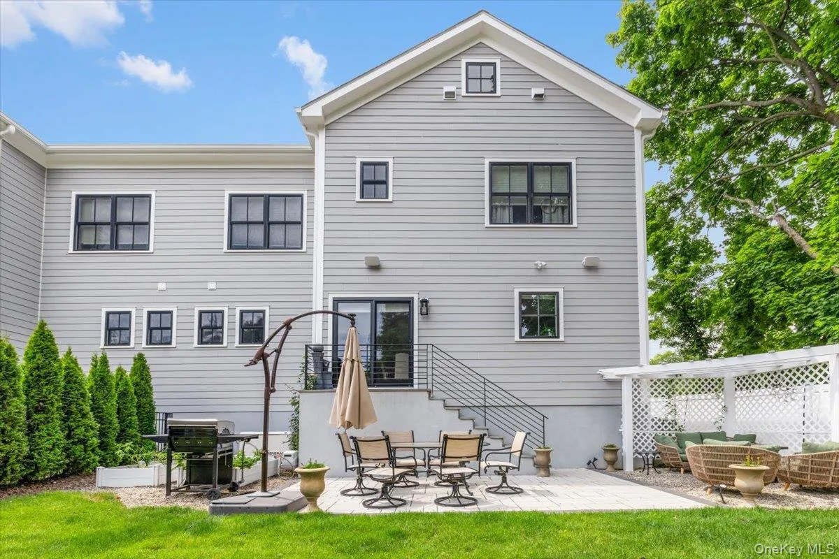 81 Theodore Fremd Avenue, Rye City, NY, 5 Bedrooms Bedrooms, 14 Rooms Rooms,3 BathroomsBathrooms,Residential Lease,For Rent,Theodore Fremd,0,KEY1013382 81 Theodore Fremd Avenue, Rye City, NY, 5 Bedrooms Bedrooms, 14 Rooms Rooms,3 BathroomsBathrooms,Residential Lease,For Rent,Theodore Fremd,0,KEY1013382