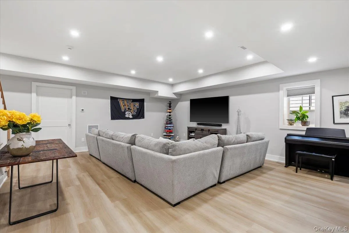 81 Theodore Fremd Avenue, Rye City, NY, 5 Bedrooms Bedrooms, 14 Rooms Rooms,3 BathroomsBathrooms,Residential Lease,For Rent,Theodore Fremd,0,KEY1013382 81 Theodore Fremd Avenue, Rye City, NY, 5 Bedrooms Bedrooms, 14 Rooms Rooms,3 BathroomsBathrooms,Residential Lease,For Rent,Theodore Fremd,0,KEY1013382