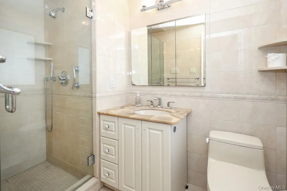 238 Birch Drive, North Hempstead, NY, 4 Bedrooms Bedrooms, 9 Rooms Rooms,2 BathroomsBathrooms,Residential,For Rent,Birch,0,KEY1013385 238 Birch Drive, North Hempstead, NY, 4 Bedrooms Bedrooms, 9 Rooms Rooms,2 BathroomsBathrooms,Residential,For Rent,Birch,0,KEY1013385