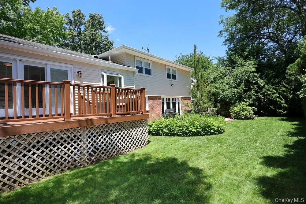 238 Birch Drive, North Hempstead, NY, 4 Bedrooms Bedrooms, 9 Rooms Rooms,2 BathroomsBathrooms,Residential,For Rent,Birch,0,KEY1013385 238 Birch Drive, North Hempstead, NY, 4 Bedrooms Bedrooms, 9 Rooms Rooms,2 BathroomsBathrooms,Residential,For Rent,Birch,0,KEY1013385