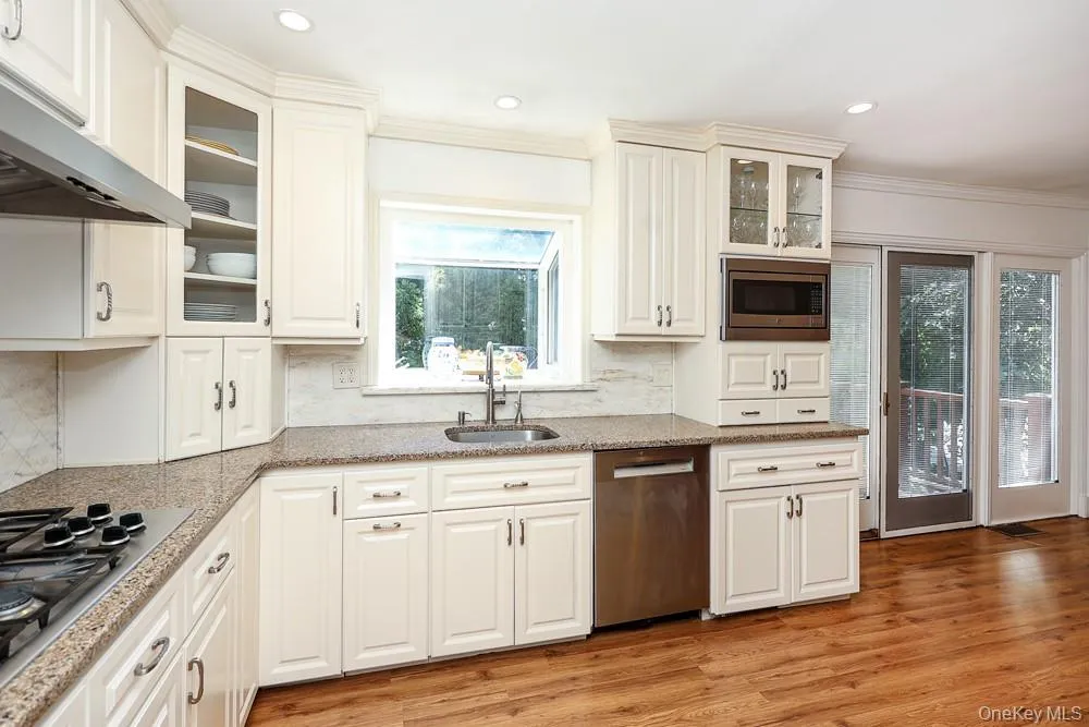 238 Birch Drive, North Hempstead, NY, 4 Bedrooms Bedrooms, 9 Rooms Rooms,2 BathroomsBathrooms,Residential,For Rent,Birch,0,KEY1013385 238 Birch Drive, North Hempstead, NY, 4 Bedrooms Bedrooms, 9 Rooms Rooms,2 BathroomsBathrooms,Residential,For Rent,Birch,0,KEY1013385