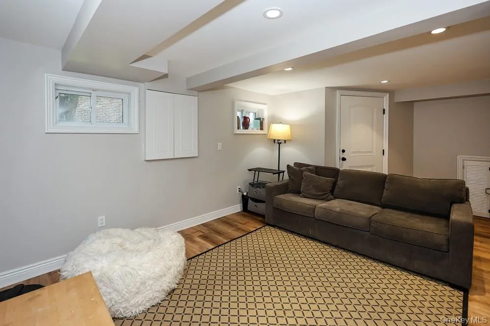 238 Birch Drive, North Hempstead, NY, 4 Bedrooms Bedrooms, 9 Rooms Rooms,2 BathroomsBathrooms,Residential,For Rent,Birch,0,KEY1013385 238 Birch Drive, North Hempstead, NY, 4 Bedrooms Bedrooms, 9 Rooms Rooms,2 BathroomsBathrooms,Residential,For Rent,Birch,0,KEY1013385
