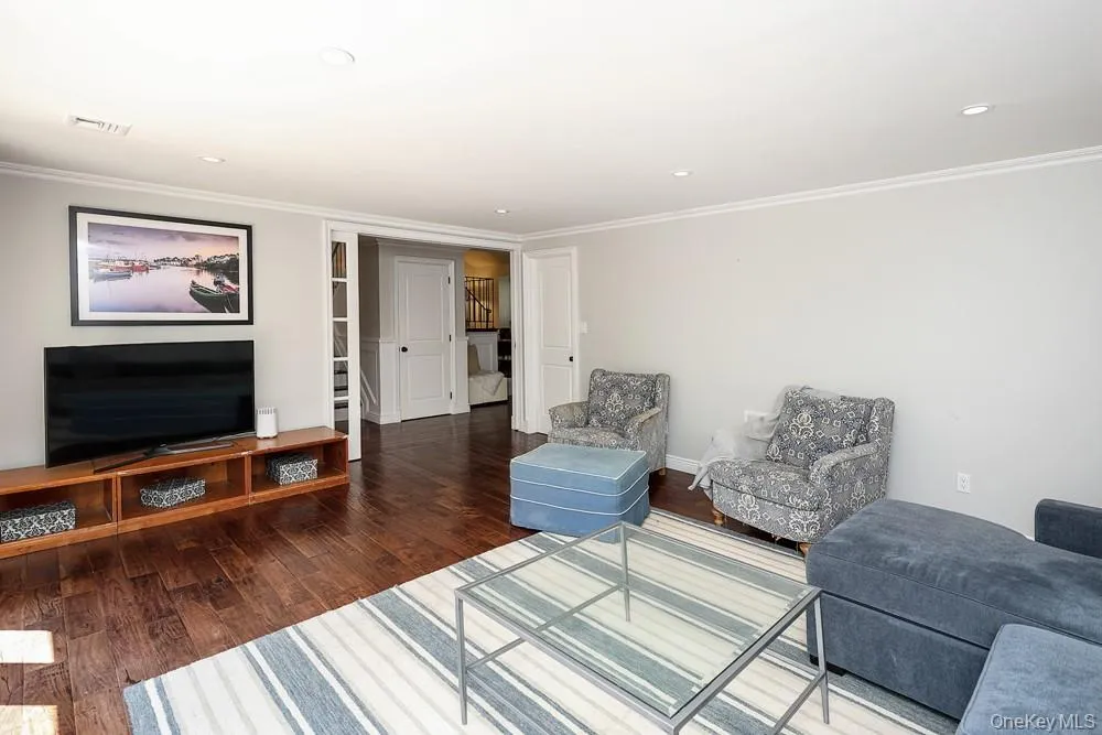 238 Birch Drive, North Hempstead, NY, 4 Bedrooms Bedrooms, 9 Rooms Rooms,2 BathroomsBathrooms,Residential,For Rent,Birch,0,KEY1013385 238 Birch Drive, North Hempstead, NY, 4 Bedrooms Bedrooms, 9 Rooms Rooms,2 BathroomsBathrooms,Residential,For Rent,Birch,0,KEY1013385