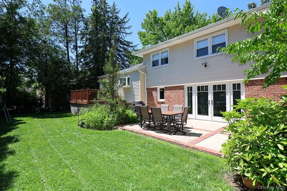 238 Birch Drive, North Hempstead, NY, 4 Bedrooms Bedrooms, 9 Rooms Rooms,2 BathroomsBathrooms,Residential,For Rent,Birch,0,KEY1013385 238 Birch Drive, North Hempstead, NY, 4 Bedrooms Bedrooms, 9 Rooms Rooms,2 BathroomsBathrooms,Residential,For Rent,Birch,0,KEY1013385