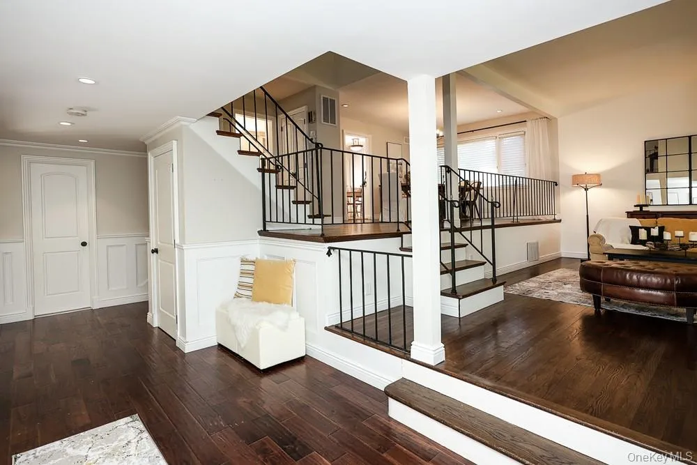 238 Birch Drive, North Hempstead, NY, 4 Bedrooms Bedrooms, 9 Rooms Rooms,2 BathroomsBathrooms,Residential,For Rent,Birch,0,KEY1013385 238 Birch Drive, North Hempstead, NY, 4 Bedrooms Bedrooms, 9 Rooms Rooms,2 BathroomsBathrooms,Residential,For Rent,Birch,0,KEY1013385