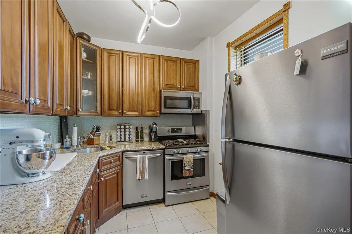 160-15 Powells Cove Boulevard, New York, NY, 1 Bedroom Bedrooms, 3 Rooms Rooms,1 BathroomBathrooms,Residential,For Rent,Powells Cove,0,1013386 160-15 Powells Cove Boulevard, New York, NY, 1 Bedroom Bedrooms, 3 Rooms Rooms,1 BathroomBathrooms,Residential,For Rent,Powells Cove,0,1013386