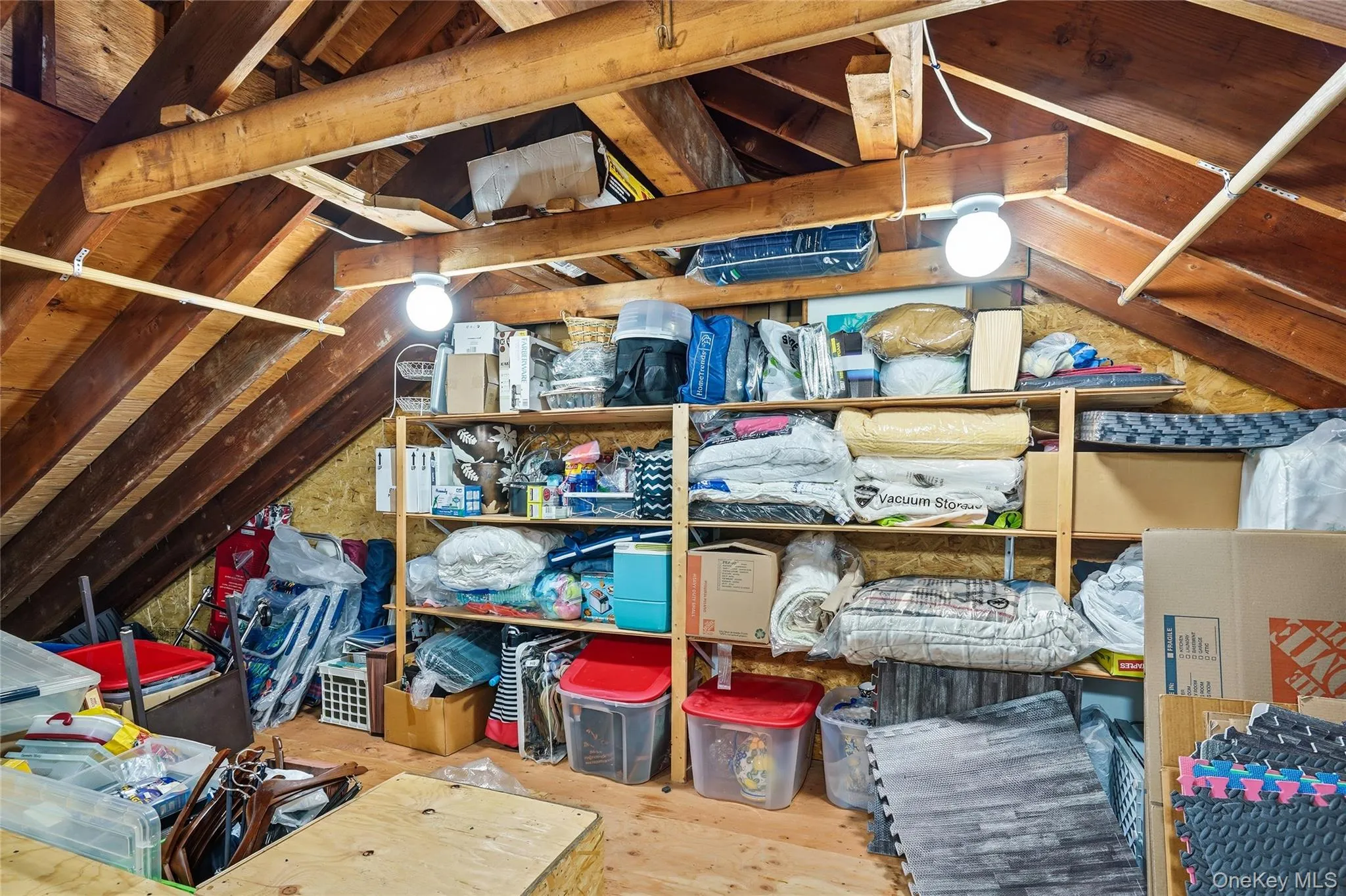 Full walk up attic with lots of storage space. Full walk up attic with lots of storage space.