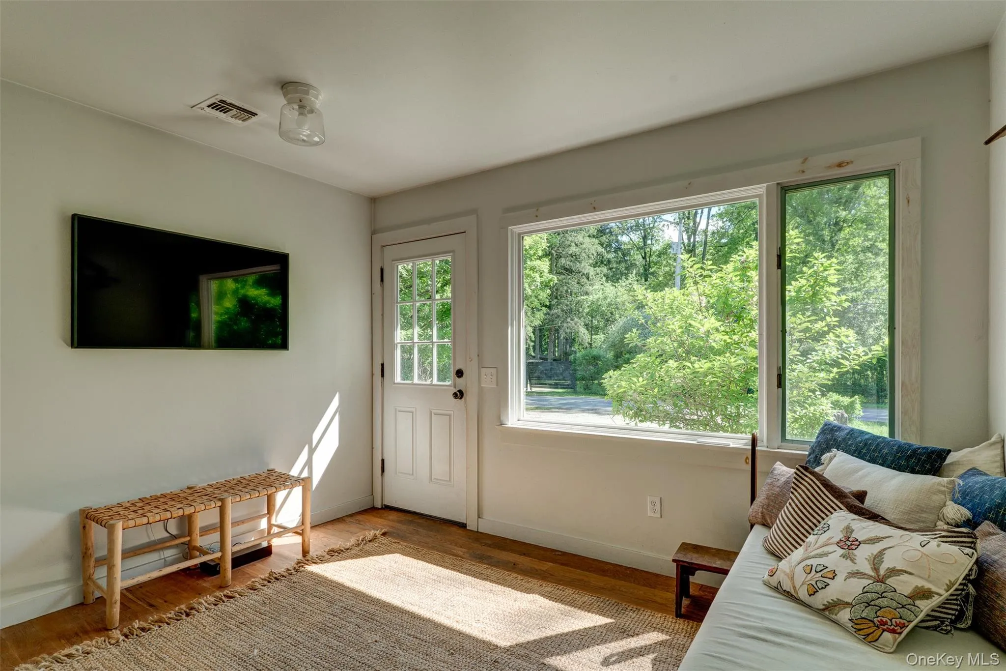 399 Delaware Drive, Tusten, NY, 3 Bedrooms Bedrooms, 7 Rooms Rooms,2 BathroomsBathrooms,Residential,For Rent,Delaware,0,1013388 399 Delaware Drive, Tusten, NY, 3 Bedrooms Bedrooms, 7 Rooms Rooms,2 BathroomsBathrooms,Residential,For Rent,Delaware,0,1013388