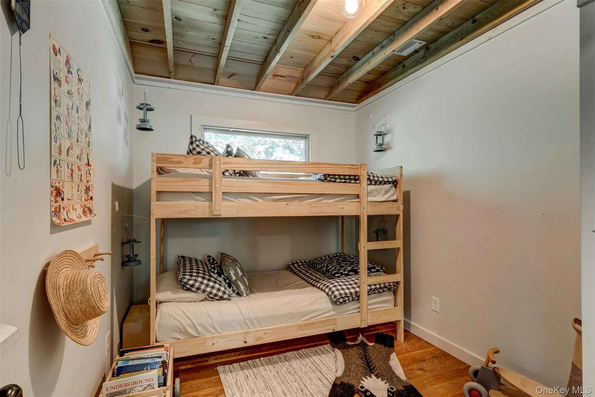 399 Delaware Drive, Tusten, NY, 3 Bedrooms Bedrooms, 7 Rooms Rooms,2 BathroomsBathrooms,Residential,For Rent,Delaware,0,1013388 399 Delaware Drive, Tusten, NY, 3 Bedrooms Bedrooms, 7 Rooms Rooms,2 BathroomsBathrooms,Residential,For Rent,Delaware,0,1013388