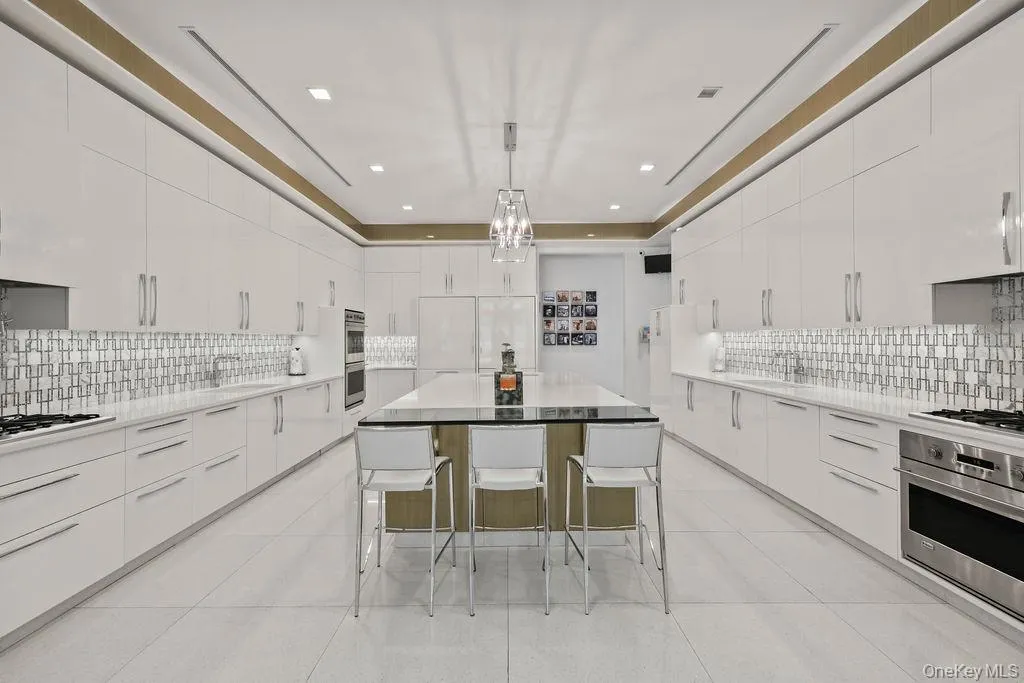 9 Ash Street, Ramapo, NY, 12 Bedrooms Bedrooms, 23 Rooms Rooms,8 BathroomsBathrooms,Residential,For Rent,Ash,0,1013392 9 Ash Street, Ramapo, NY, 12 Bedrooms Bedrooms, 23 Rooms Rooms,8 BathroomsBathrooms,Residential,For Rent,Ash,0,1013392