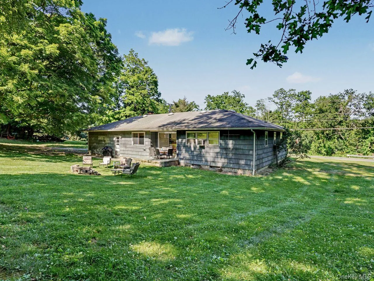 202 Lake Walton Road, East Fishkill, NY, 3 Bedrooms Bedrooms, 6 Rooms Rooms,2 BathroomsBathrooms,Residential,For Rent,Lake Walton,0,1013394 202 Lake Walton Road, East Fishkill, NY, 3 Bedrooms Bedrooms, 6 Rooms Rooms,2 BathroomsBathrooms,Residential,For Rent,Lake Walton,0,1013394
