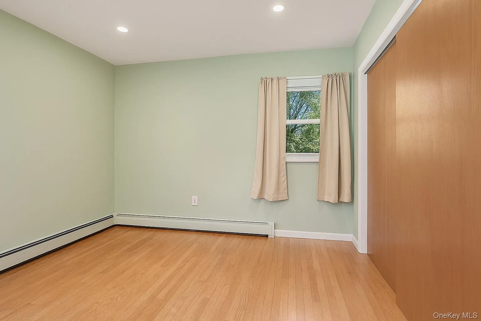 202 Lake Walton Road, East Fishkill, NY, 3 Bedrooms Bedrooms, 6 Rooms Rooms,2 BathroomsBathrooms,Residential,For Rent,Lake Walton,0,1013394 202 Lake Walton Road, East Fishkill, NY, 3 Bedrooms Bedrooms, 6 Rooms Rooms,2 BathroomsBathrooms,Residential,For Rent,Lake Walton,0,1013394