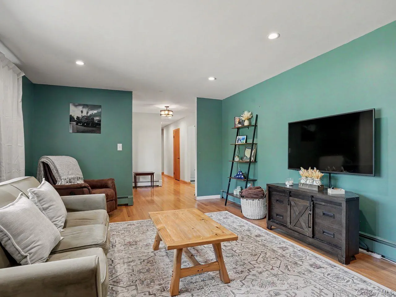 202 Lake Walton Road, East Fishkill, NY, 3 Bedrooms Bedrooms, 6 Rooms Rooms,2 BathroomsBathrooms,Residential,For Rent,Lake Walton,0,1013394 202 Lake Walton Road, East Fishkill, NY, 3 Bedrooms Bedrooms, 6 Rooms Rooms,2 BathroomsBathrooms,Residential,For Rent,Lake Walton,0,1013394