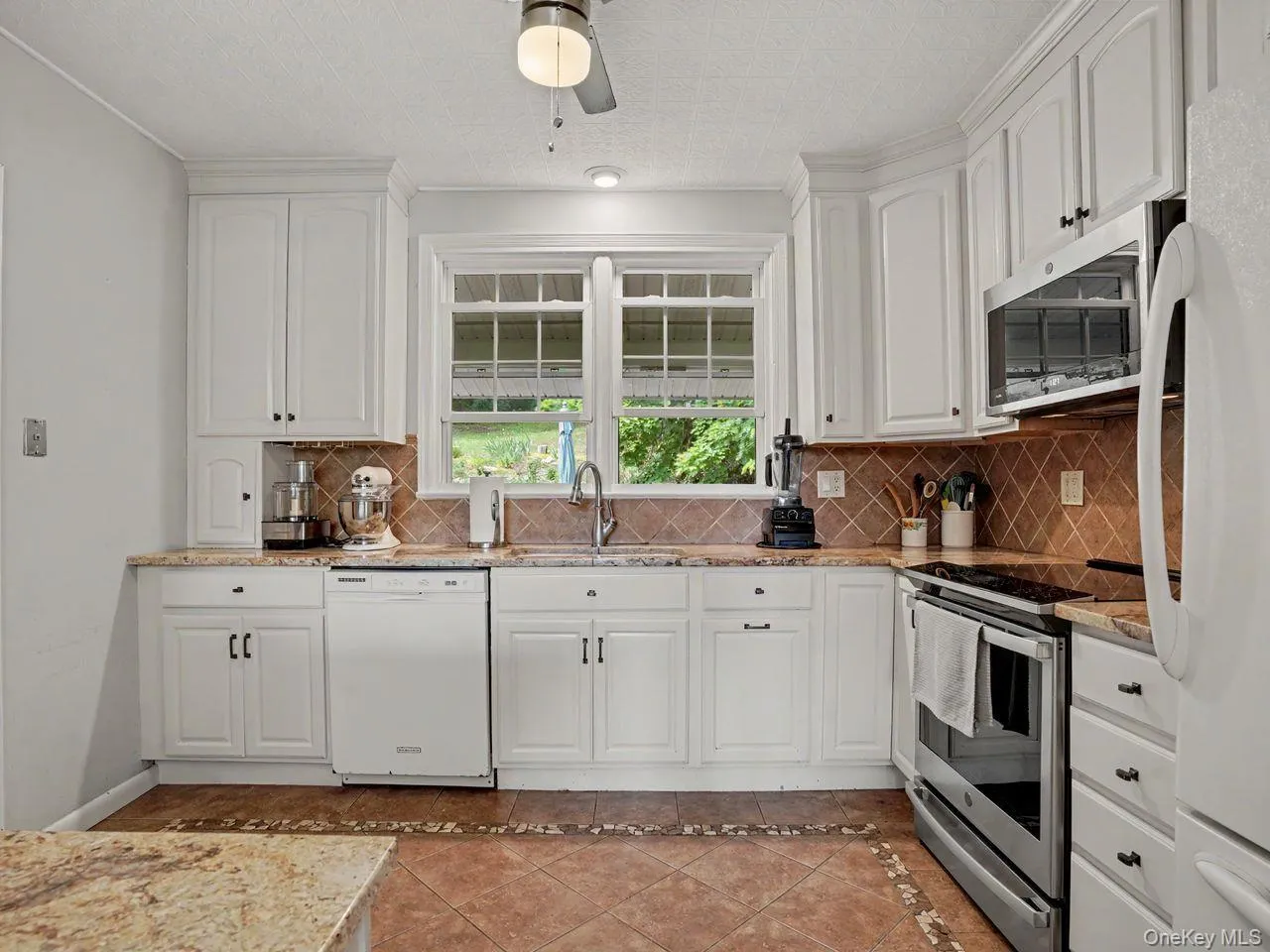 213 Peaceable Hill Road, Southeast, NY, 4 Bedrooms Bedrooms, 7 Rooms Rooms,2 BathroomsBathrooms,Residential,For Rent,Peaceable Hill,0,1013395 213 Peaceable Hill Road, Southeast, NY, 4 Bedrooms Bedrooms, 7 Rooms Rooms,2 BathroomsBathrooms,Residential,For Rent,Peaceable Hill,0,1013395