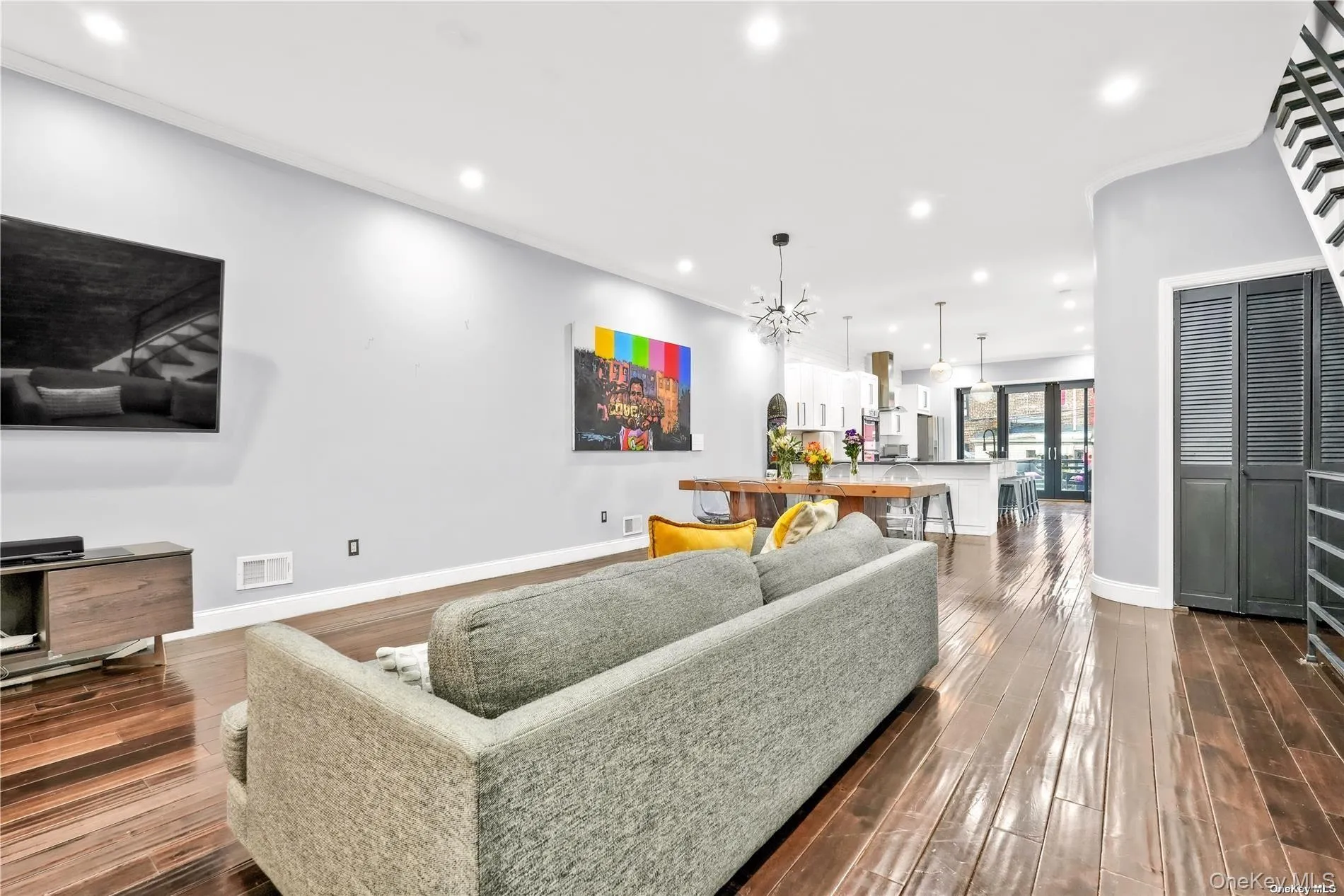 424 Jamaica Avenue, New York, NY, 4 Bedrooms Bedrooms, 11 Rooms Rooms,4 BathroomsBathrooms,Residential Lease,For Rent,Jamaica,0,KEY1013398 424 Jamaica Avenue, New York, NY, 4 Bedrooms Bedrooms, 11 Rooms Rooms,4 BathroomsBathrooms,Residential Lease,For Rent,Jamaica,0,KEY1013398