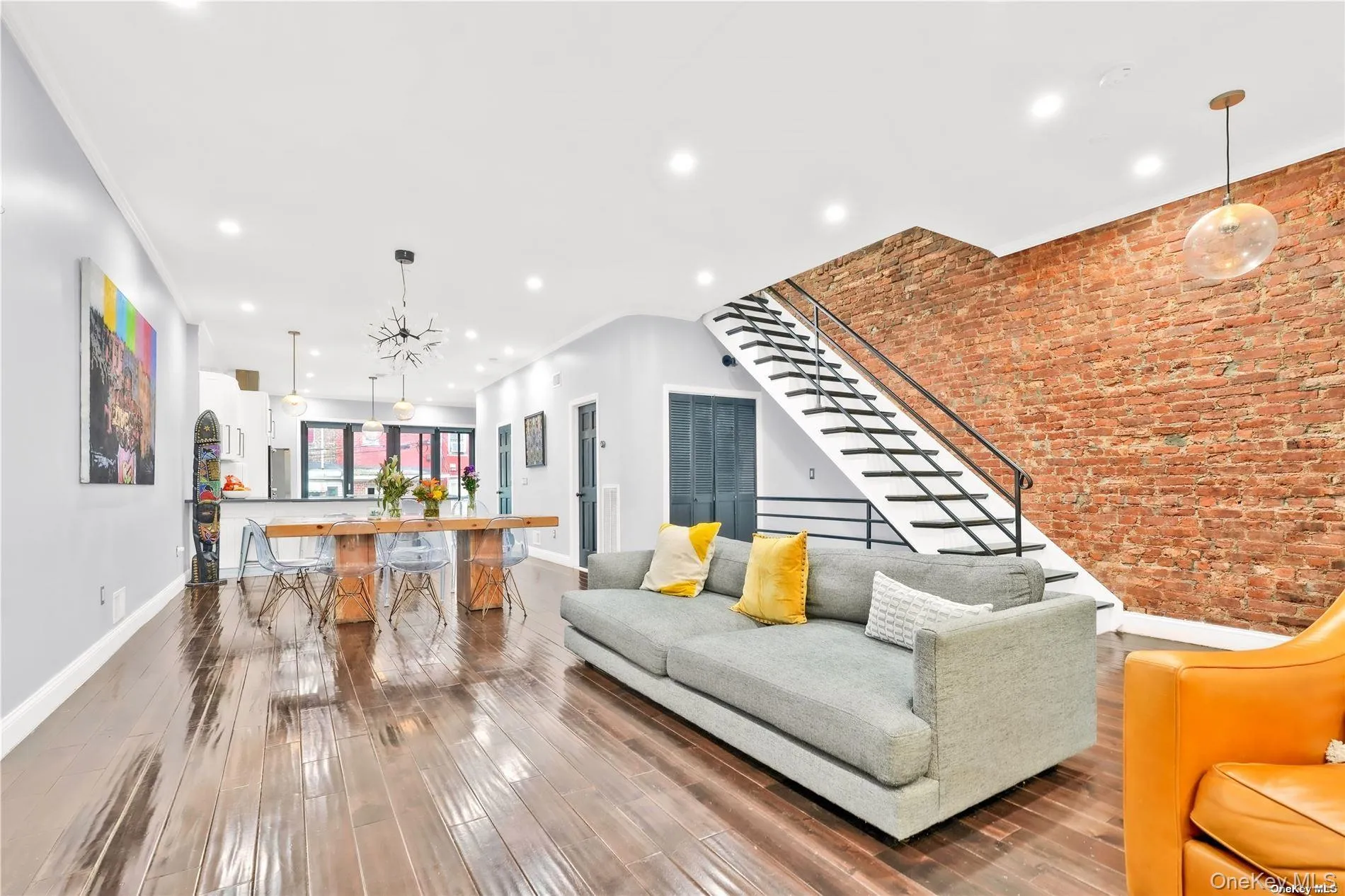 424 Jamaica Avenue, New York, NY, 4 Bedrooms Bedrooms, 11 Rooms Rooms,4 BathroomsBathrooms,Residential Lease,For Rent,Jamaica,0,KEY1013398 424 Jamaica Avenue, New York, NY, 4 Bedrooms Bedrooms, 11 Rooms Rooms,4 BathroomsBathrooms,Residential Lease,For Rent,Jamaica,0,KEY1013398
