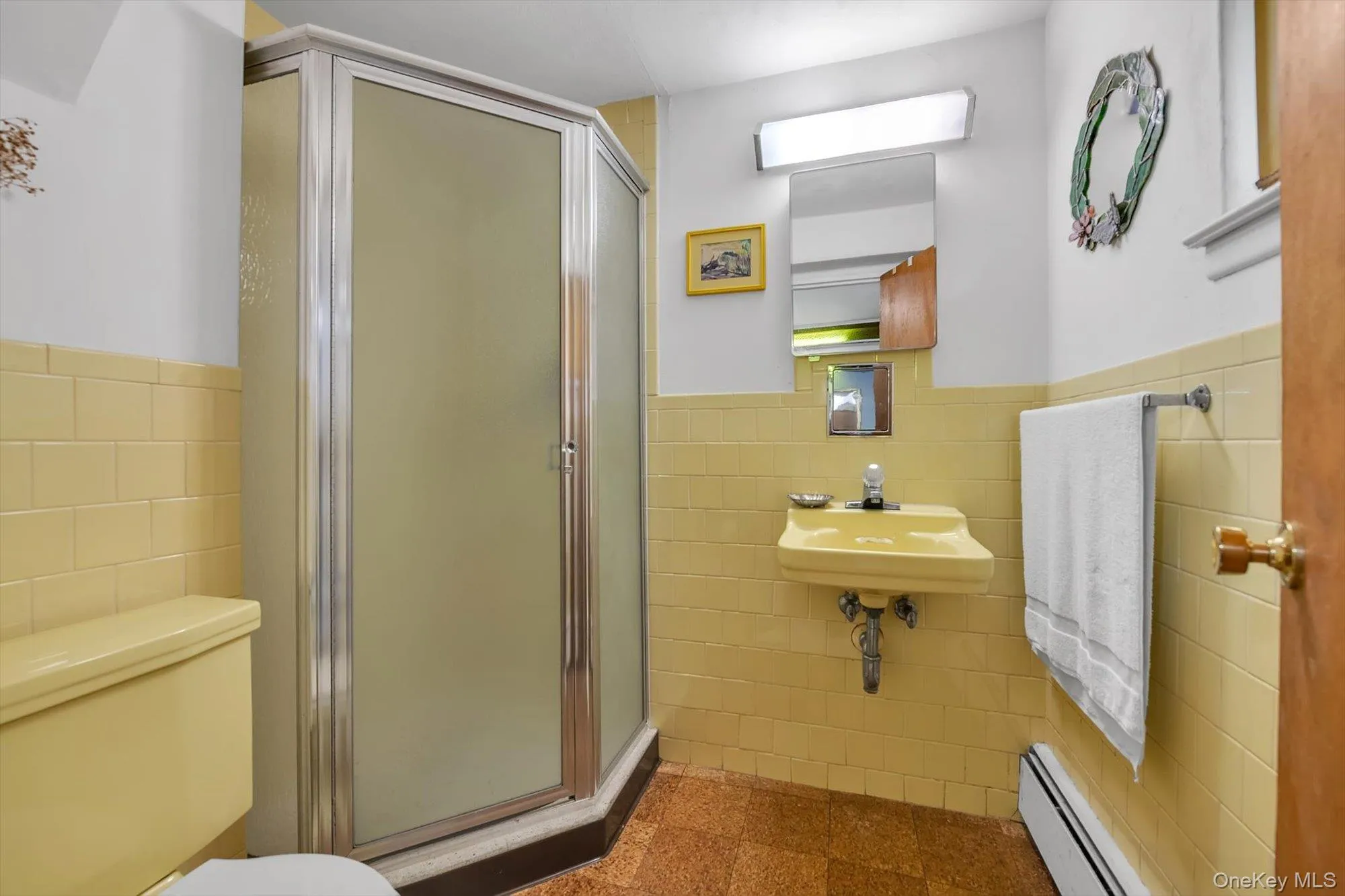 2961 Hewlett Avenue, Hempstead, NY, 6 Bedrooms Bedrooms, 10 Rooms Rooms,3 BathroomsBathrooms,Residential,For Rent,Hewlett,0,KEY1013400 2961 Hewlett Avenue, Hempstead, NY, 6 Bedrooms Bedrooms, 10 Rooms Rooms,3 BathroomsBathrooms,Residential,For Rent,Hewlett,0,KEY1013400