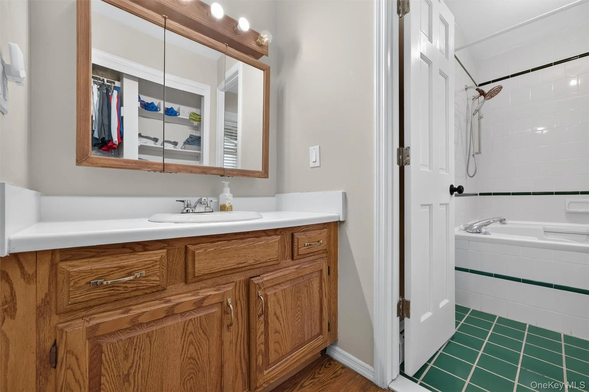4 Shaker Court, New Windsor, NY, 4 Bedrooms Bedrooms, 9 Rooms Rooms,3 BathroomsBathrooms,Residential,For Rent,Shaker,0,KEY1013401 4 Shaker Court, New Windsor, NY, 4 Bedrooms Bedrooms, 9 Rooms Rooms,3 BathroomsBathrooms,Residential,For Rent,Shaker,0,KEY1013401