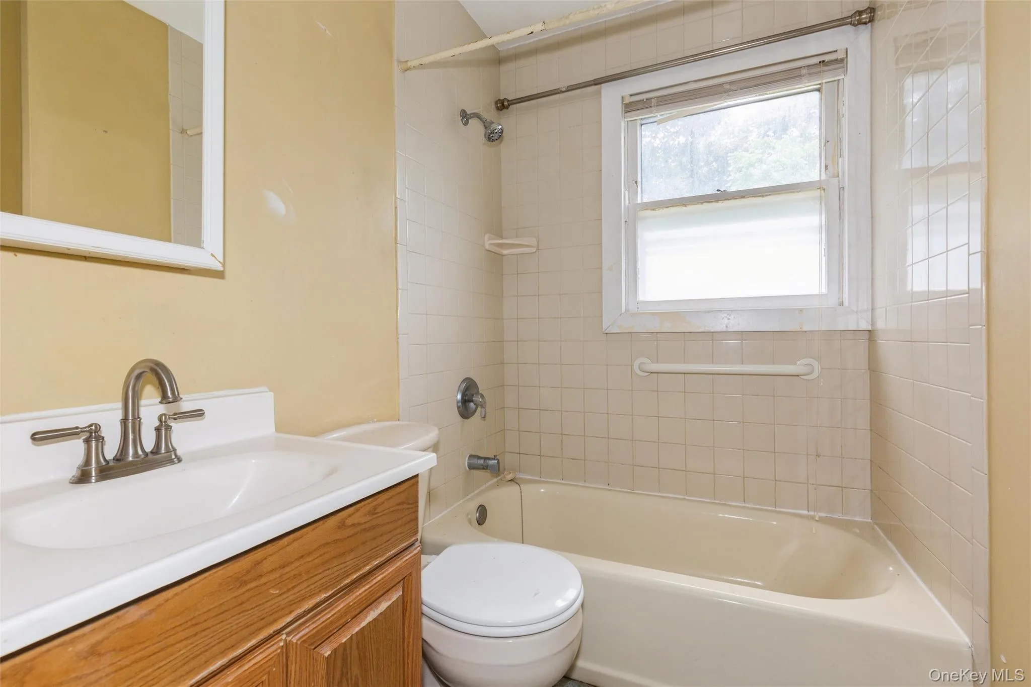 23 Summit Avenue, Brookhaven, NY, 4 Bedrooms Bedrooms, 7 Rooms Rooms,1 BathroomBathrooms,Residential,For Rent,Summit,0,1013405 23 Summit Avenue, Brookhaven, NY, 4 Bedrooms Bedrooms, 7 Rooms Rooms,1 BathroomBathrooms,Residential,For Rent,Summit,0,1013405