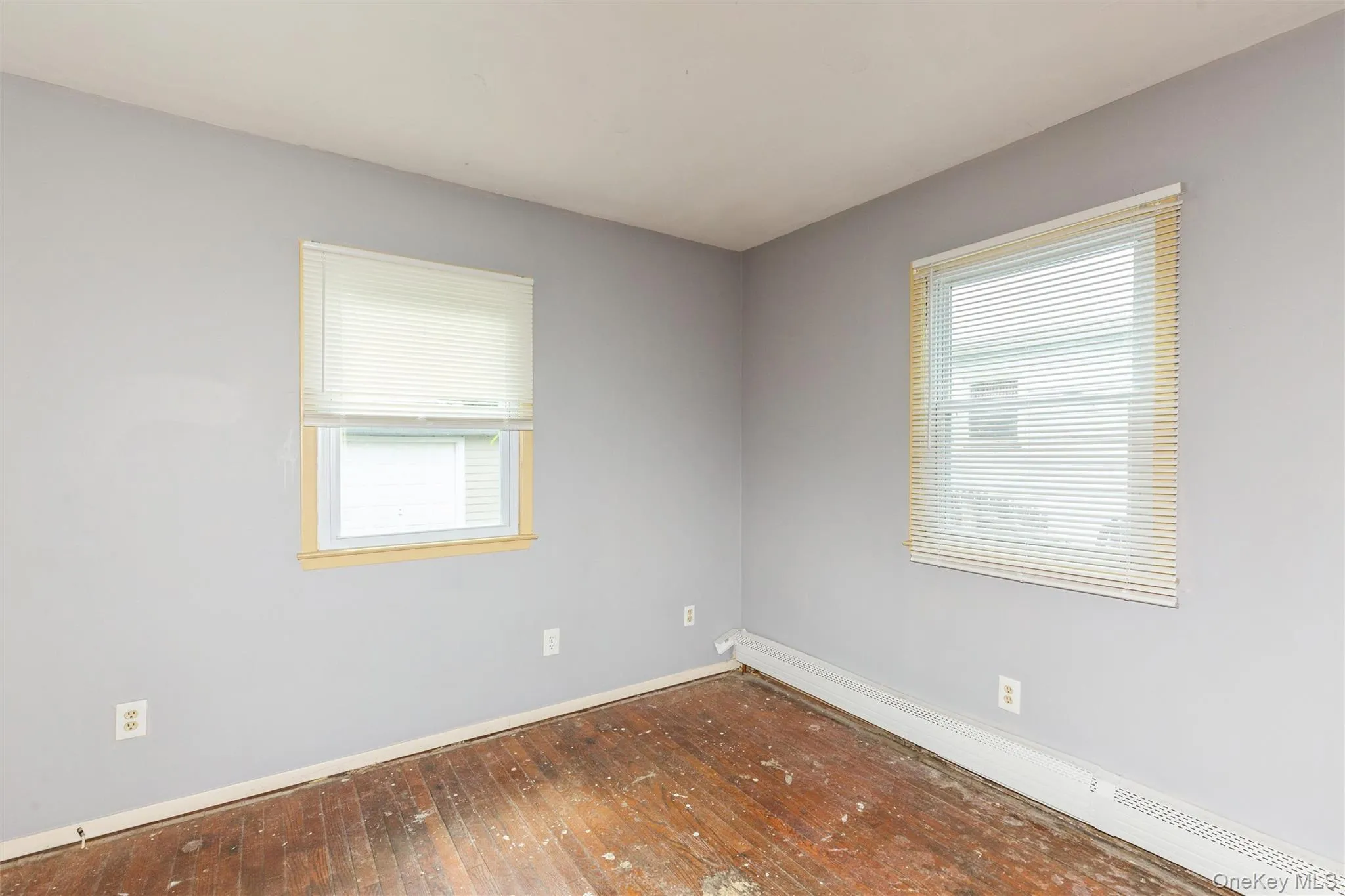 23 Summit Avenue, Brookhaven, NY, 4 Bedrooms Bedrooms, 7 Rooms Rooms,1 BathroomBathrooms,Residential,For Rent,Summit,0,1013405 23 Summit Avenue, Brookhaven, NY, 4 Bedrooms Bedrooms, 7 Rooms Rooms,1 BathroomBathrooms,Residential,For Rent,Summit,0,1013405