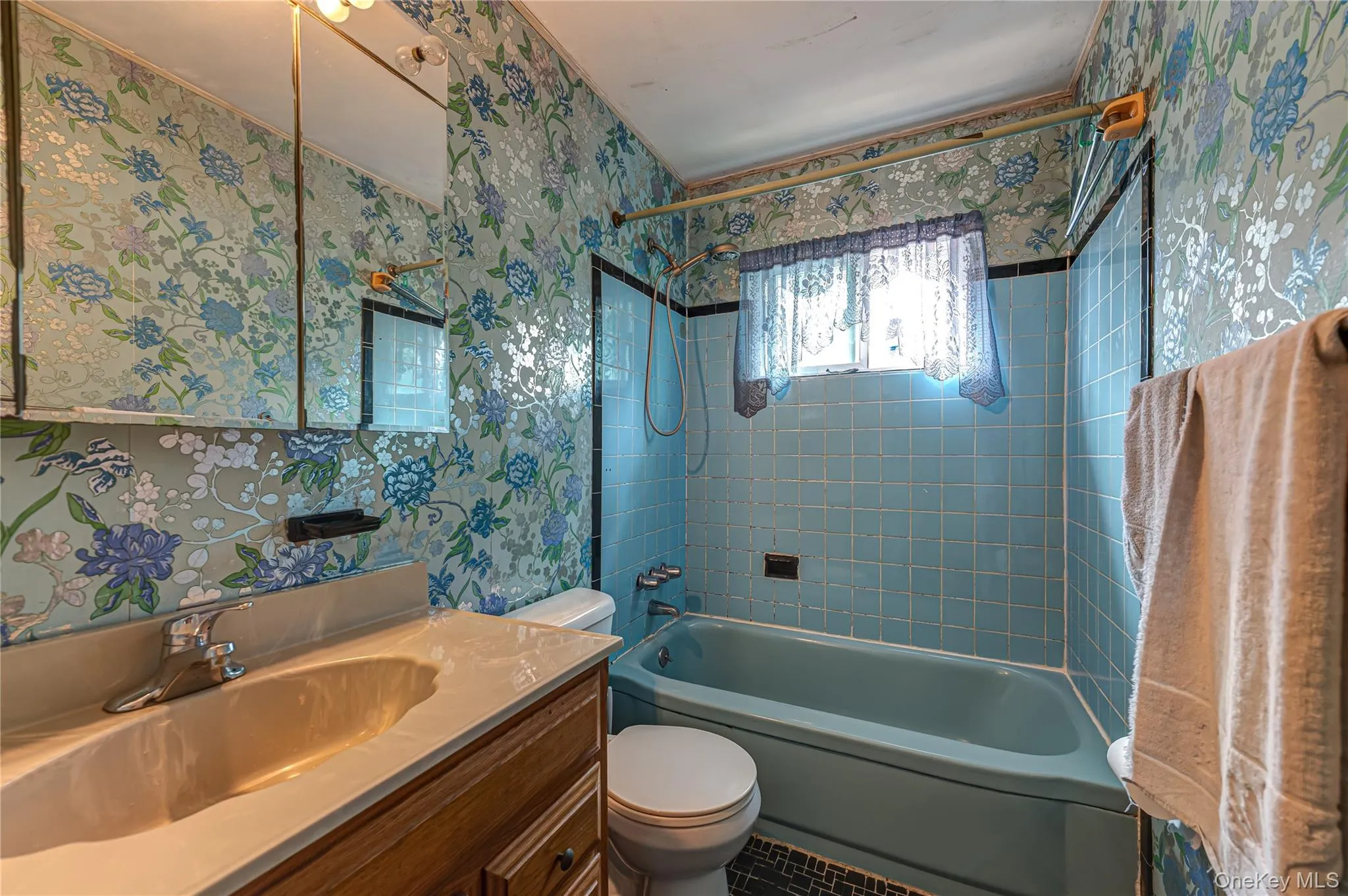1614 Gardiner Drive, Islip, NY, 3 Bedrooms Bedrooms, 6 Rooms Rooms,1 BathroomBathrooms,Residential,For Rent,Gardiner,0,KEY1013413 1614 Gardiner Drive, Islip, NY, 3 Bedrooms Bedrooms, 6 Rooms Rooms,1 BathroomBathrooms,Residential,For Rent,Gardiner,0,KEY1013413