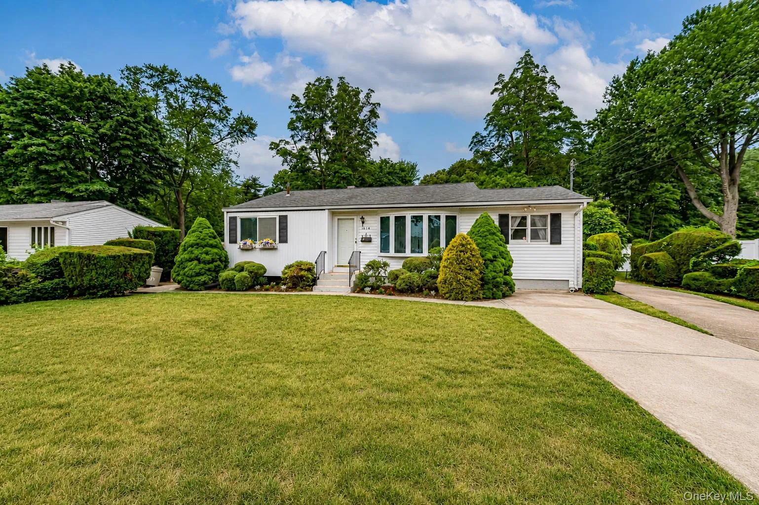 1614 Gardiner Drive, Islip, NY, 3 Bedrooms Bedrooms, 6 Rooms Rooms,1 BathroomBathrooms,Residential,For Rent,Gardiner,0,KEY1013413 1614 Gardiner Drive, Islip, NY, 3 Bedrooms Bedrooms, 6 Rooms Rooms,1 BathroomBathrooms,Residential,For Rent,Gardiner,0,KEY1013413