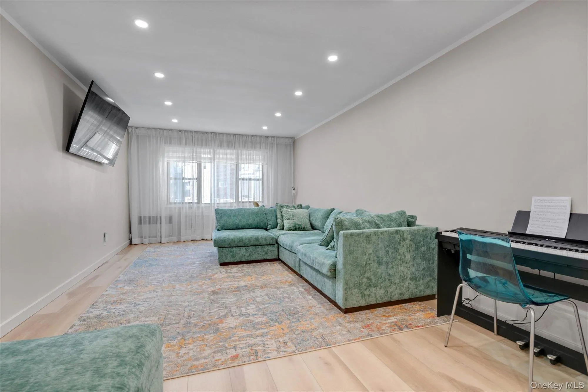 1203 Broadway, Hempstead, NY, 2 Bedrooms Bedrooms, 5 Rooms Rooms,1 BathroomBathrooms,Residential,For Rent,Broadway,0,1013414 1203 Broadway, Hempstead, NY, 2 Bedrooms Bedrooms, 5 Rooms Rooms,1 BathroomBathrooms,Residential,For Rent,Broadway,0,1013414