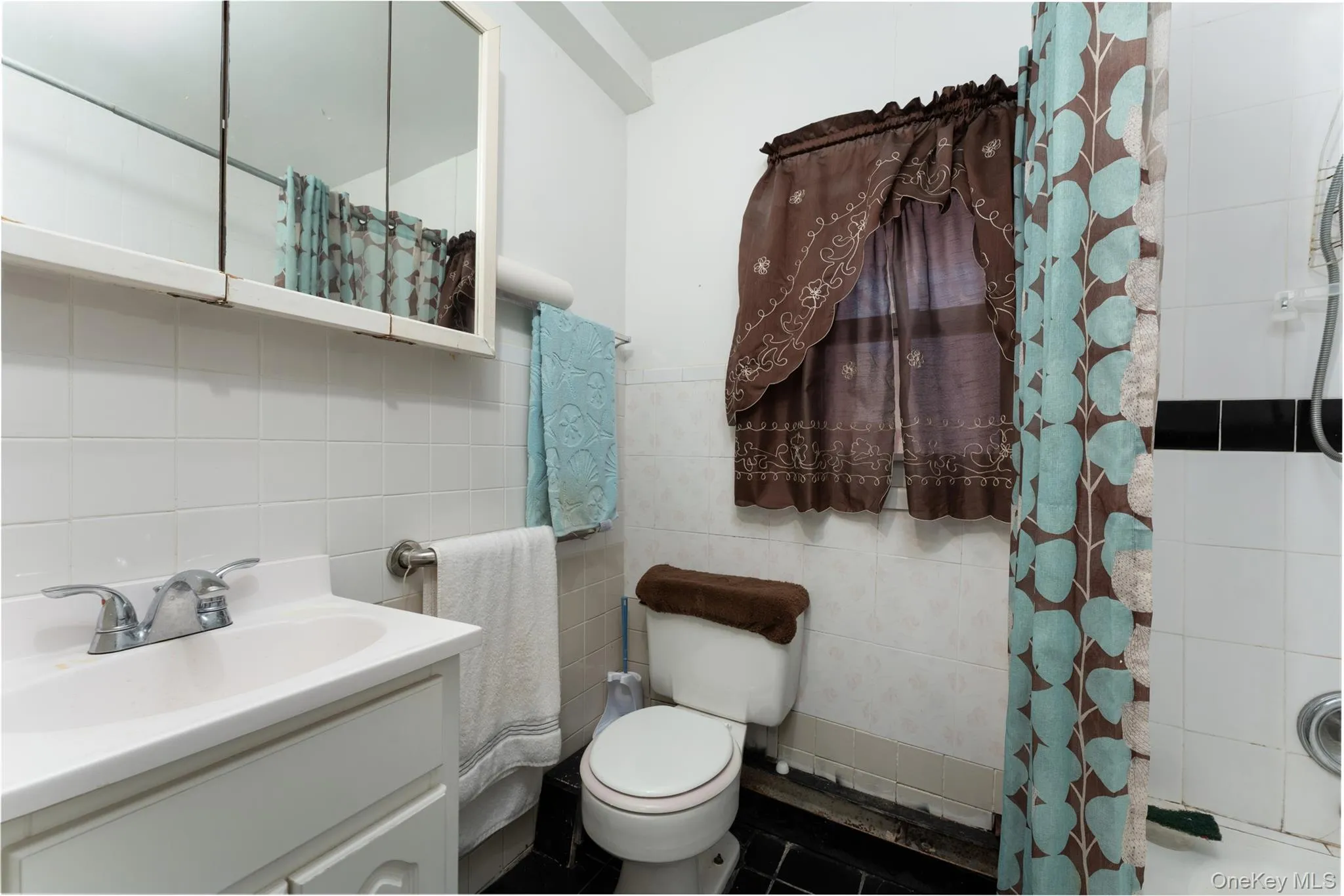 70 Massachusetts Avenue, Islip, NY, 6 Bedrooms Bedrooms, 11 Rooms Rooms,4 BathroomsBathrooms,Residential,For Rent,Massachusetts,0,1013421 70 Massachusetts Avenue, Islip, NY, 6 Bedrooms Bedrooms, 11 Rooms Rooms,4 BathroomsBathrooms,Residential,For Rent,Massachusetts,0,1013421