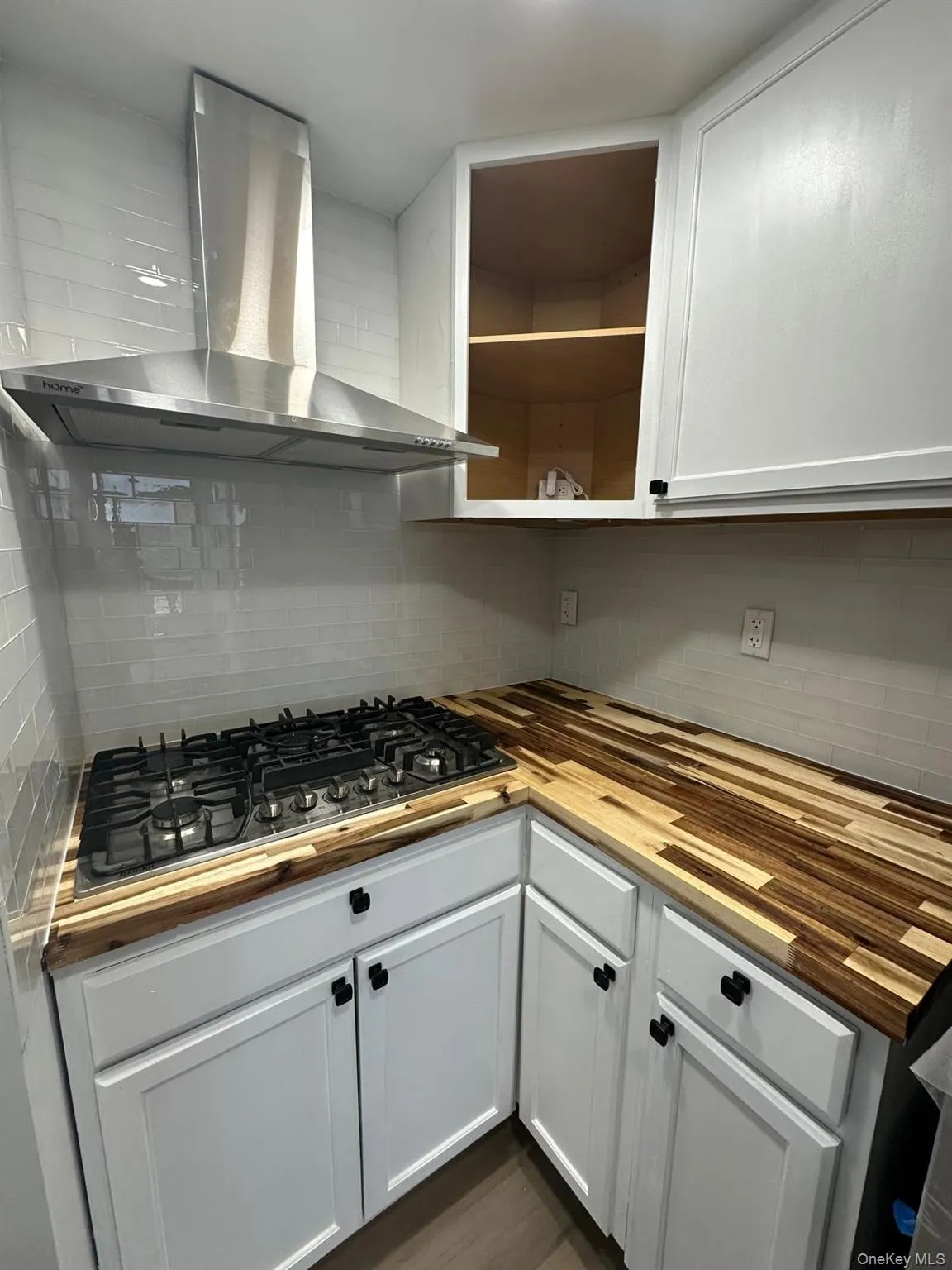 4128 71st Street, New York, NY, 2 Bedrooms Bedrooms, 6 Rooms Rooms,2 BathroomsBathrooms,Residential Lease,For Rent,71st,0,1013427 4128 71st Street, New York, NY, 2 Bedrooms Bedrooms, 6 Rooms Rooms,2 BathroomsBathrooms,Residential Lease,For Rent,71st,0,1013427