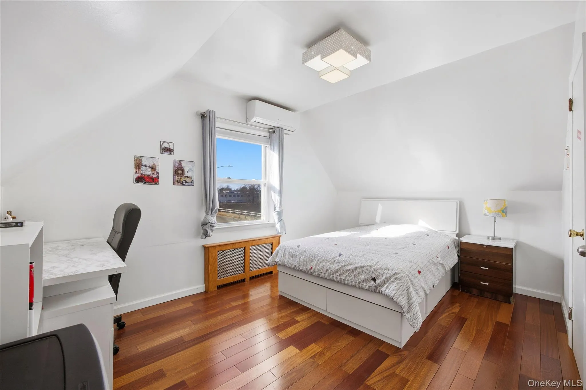 32-03 Clearview Expressway, New York, NY, 4 Bedrooms Bedrooms, 8 Rooms Rooms,3 BathroomsBathrooms,Residential,For Rent,Clearview,0,1013428 32-03 Clearview Expressway, New York, NY, 4 Bedrooms Bedrooms, 8 Rooms Rooms,3 BathroomsBathrooms,Residential,For Rent,Clearview,0,1013428