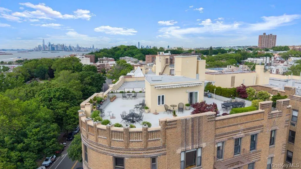 7119 Shore Road, New York, NY, 1 Bedroom Bedrooms, 3 Rooms Rooms,1 BathroomBathrooms,Residential,For Rent,Shore,0,1013432 7119 Shore Road, New York, NY, 1 Bedroom Bedrooms, 3 Rooms Rooms,1 BathroomBathrooms,Residential,For Rent,Shore,0,1013432