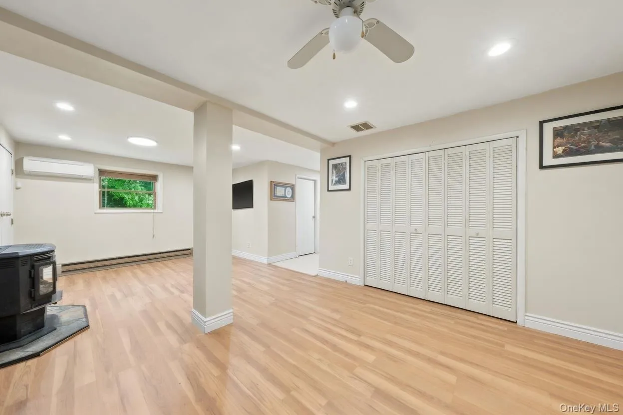 2 Shirley Drive, Patterson, NY, 3 Bedrooms Bedrooms, 9 Rooms Rooms,2 BathroomsBathrooms,Residential,For Rent,Shirley,0,1013436 2 Shirley Drive, Patterson, NY, 3 Bedrooms Bedrooms, 9 Rooms Rooms,2 BathroomsBathrooms,Residential,For Rent,Shirley,0,1013436