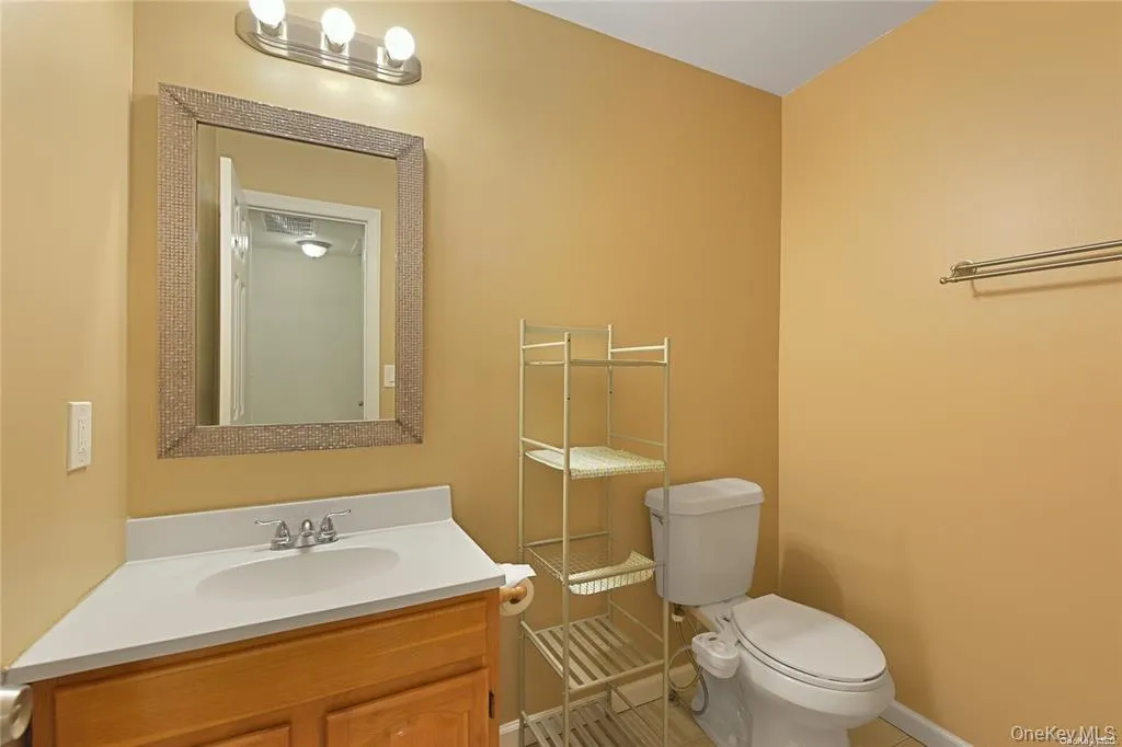 73 Cherry Avenue, Brookhaven, NY, 3 Bedrooms Bedrooms, 5 Rooms Rooms,2 BathroomsBathrooms,Residential Lease,For Rent,Cherry,0,1013437 73 Cherry Avenue, Brookhaven, NY, 3 Bedrooms Bedrooms, 5 Rooms Rooms,2 BathroomsBathrooms,Residential Lease,For Rent,Cherry,0,1013437