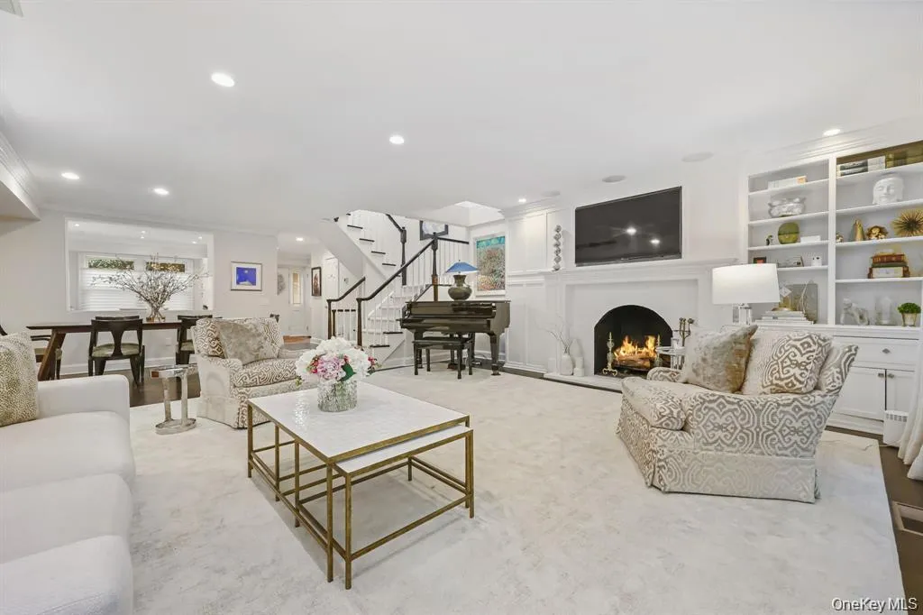 1054 Boston Post Road, Rye City, NY, 3 Bedrooms Bedrooms, 6 Rooms Rooms,2 BathroomsBathrooms,Residential Lease,For Rent,Boston Post,0,1013453 1054 Boston Post Road, Rye City, NY, 3 Bedrooms Bedrooms, 6 Rooms Rooms,2 BathroomsBathrooms,Residential Lease,For Rent,Boston Post,0,1013453