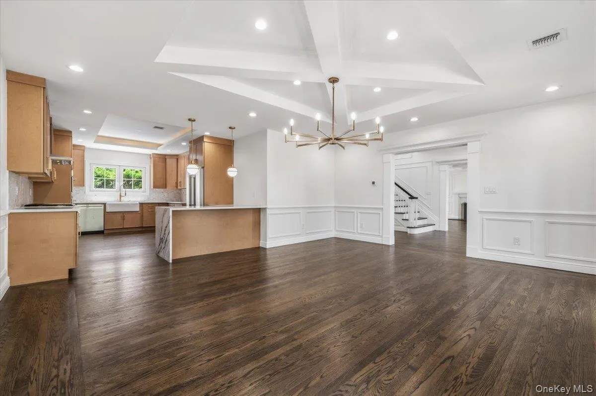 300 Demott Avenue, Hempstead, NY, 5 Bedrooms Bedrooms, 13 Rooms Rooms,3 BathroomsBathrooms,Residential,For Rent,Demott,0,KEY1013456 300 Demott Avenue, Hempstead, NY, 5 Bedrooms Bedrooms, 13 Rooms Rooms,3 BathroomsBathrooms,Residential,For Rent,Demott,0,KEY1013456