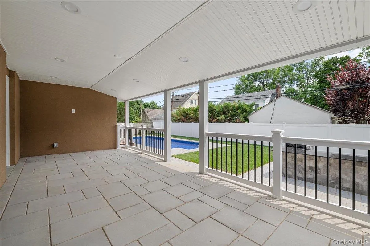 300 Demott Avenue, Hempstead, NY, 5 Bedrooms Bedrooms, 13 Rooms Rooms,3 BathroomsBathrooms,Residential,For Rent,Demott,0,KEY1013456 300 Demott Avenue, Hempstead, NY, 5 Bedrooms Bedrooms, 13 Rooms Rooms,3 BathroomsBathrooms,Residential,For Rent,Demott,0,KEY1013456