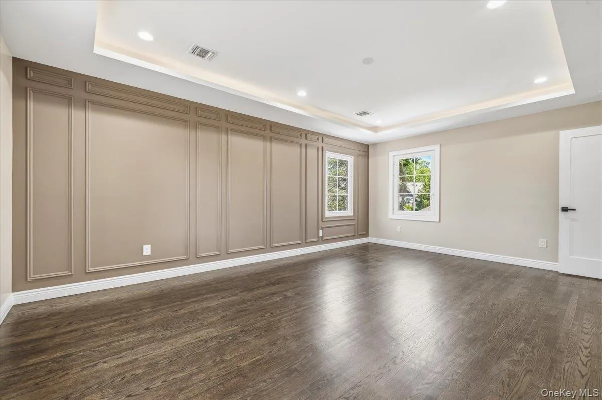 300 Demott Avenue, Hempstead, NY, 5 Bedrooms Bedrooms, 13 Rooms Rooms,3 BathroomsBathrooms,Residential,For Rent,Demott,0,KEY1013456 300 Demott Avenue, Hempstead, NY, 5 Bedrooms Bedrooms, 13 Rooms Rooms,3 BathroomsBathrooms,Residential,For Rent,Demott,0,KEY1013456