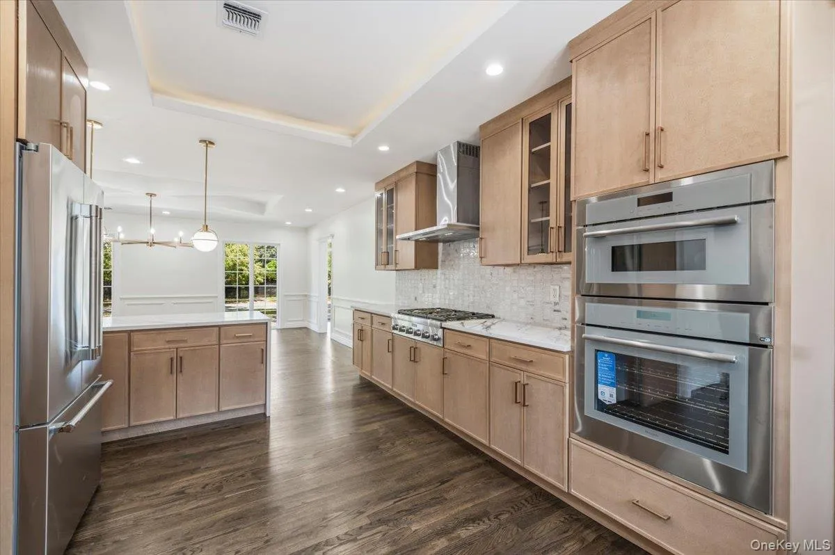 300 Demott Avenue, Hempstead, NY, 5 Bedrooms Bedrooms, 13 Rooms Rooms,3 BathroomsBathrooms,Residential,For Rent,Demott,0,KEY1013456 300 Demott Avenue, Hempstead, NY, 5 Bedrooms Bedrooms, 13 Rooms Rooms,3 BathroomsBathrooms,Residential,For Rent,Demott,0,KEY1013456