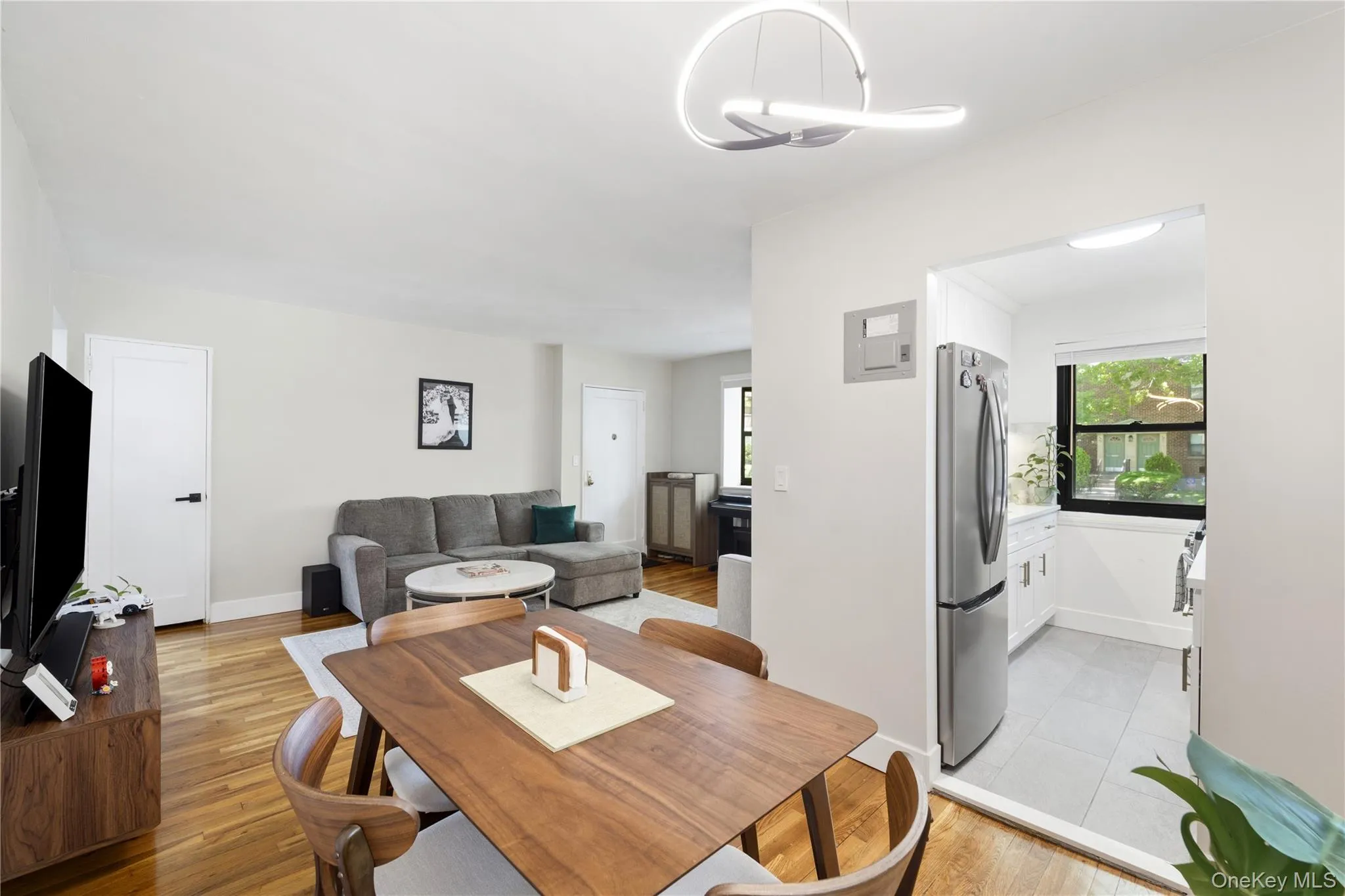 58-42 246th Crescent, New York, NY, 1 Bedroom Bedrooms, 3 Rooms Rooms,1 BathroomBathrooms,Residential,For Rent,246th Crescent,0,1013460 58-42 246th Crescent, New York, NY, 1 Bedroom Bedrooms, 3 Rooms Rooms,1 BathroomBathrooms,Residential,For Rent,246th Crescent,0,1013460