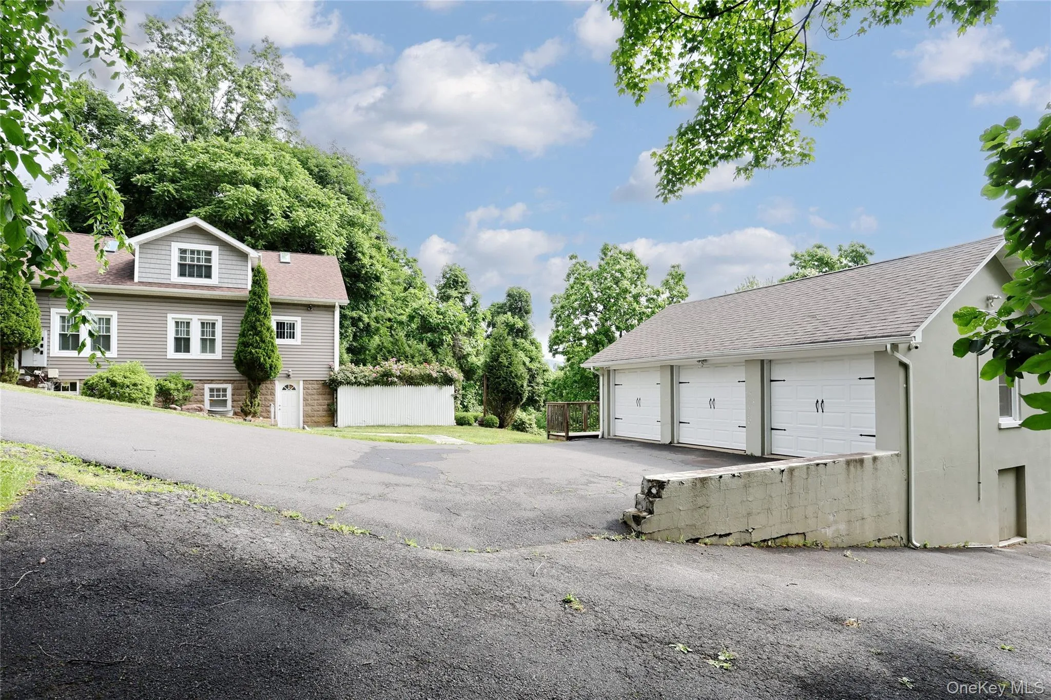 254 Main Street, Clarkstown, NY, 3 Bedrooms Bedrooms, 7 Rooms Rooms,3 BathroomsBathrooms,Residential,For Rent,Main,0,1013464 254 Main Street, Clarkstown, NY, 3 Bedrooms Bedrooms, 7 Rooms Rooms,3 BathroomsBathrooms,Residential,For Rent,Main,0,1013464