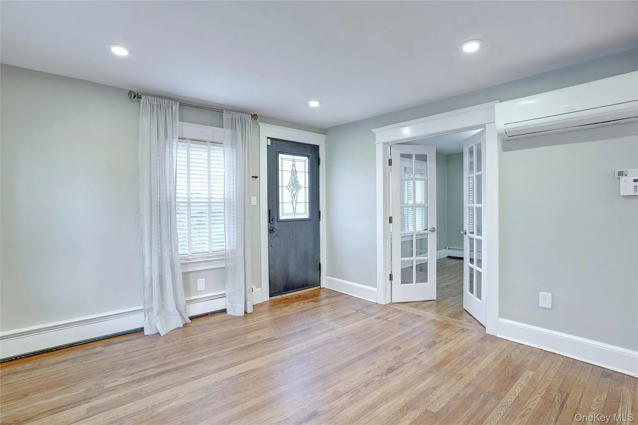 254 Main Street, Clarkstown, NY, 3 Bedrooms Bedrooms, 7 Rooms Rooms,3 BathroomsBathrooms,Residential,For Rent,Main,0,1013464 254 Main Street, Clarkstown, NY, 3 Bedrooms Bedrooms, 7 Rooms Rooms,3 BathroomsBathrooms,Residential,For Rent,Main,0,1013464