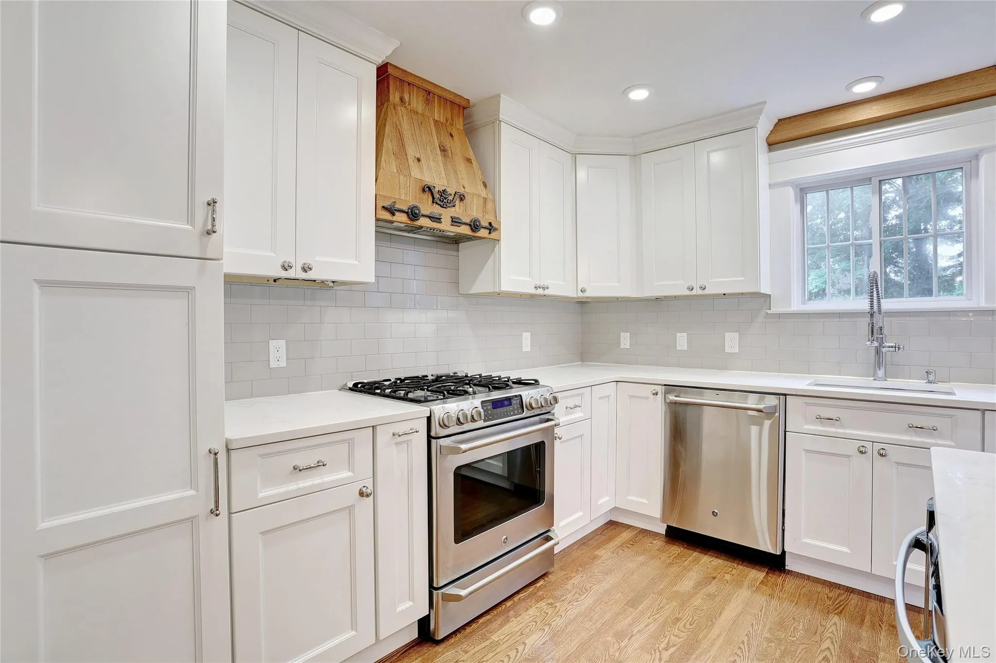 254 Main Street, Clarkstown, NY, 3 Bedrooms Bedrooms, 7 Rooms Rooms,3 BathroomsBathrooms,Residential,For Rent,Main,0,1013464 254 Main Street, Clarkstown, NY, 3 Bedrooms Bedrooms, 7 Rooms Rooms,3 BathroomsBathrooms,Residential,For Rent,Main,0,1013464