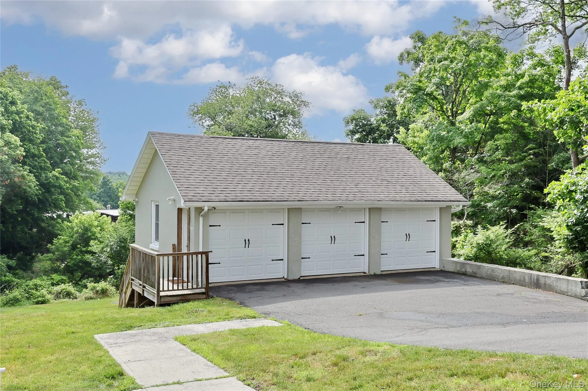 254 Main Street, Clarkstown, NY, 3 Bedrooms Bedrooms, 7 Rooms Rooms,3 BathroomsBathrooms,Residential,For Rent,Main,0,1013464 254 Main Street, Clarkstown, NY, 3 Bedrooms Bedrooms, 7 Rooms Rooms,3 BathroomsBathrooms,Residential,For Rent,Main,0,1013464